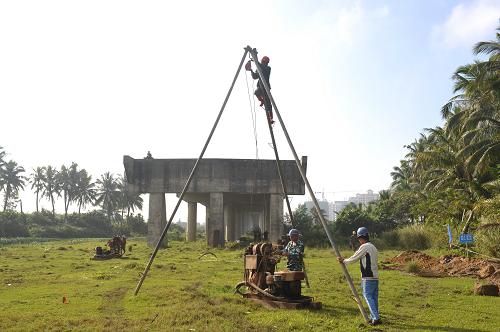 海南潭門"爛尾"大橋復(fù)工建設(shè)